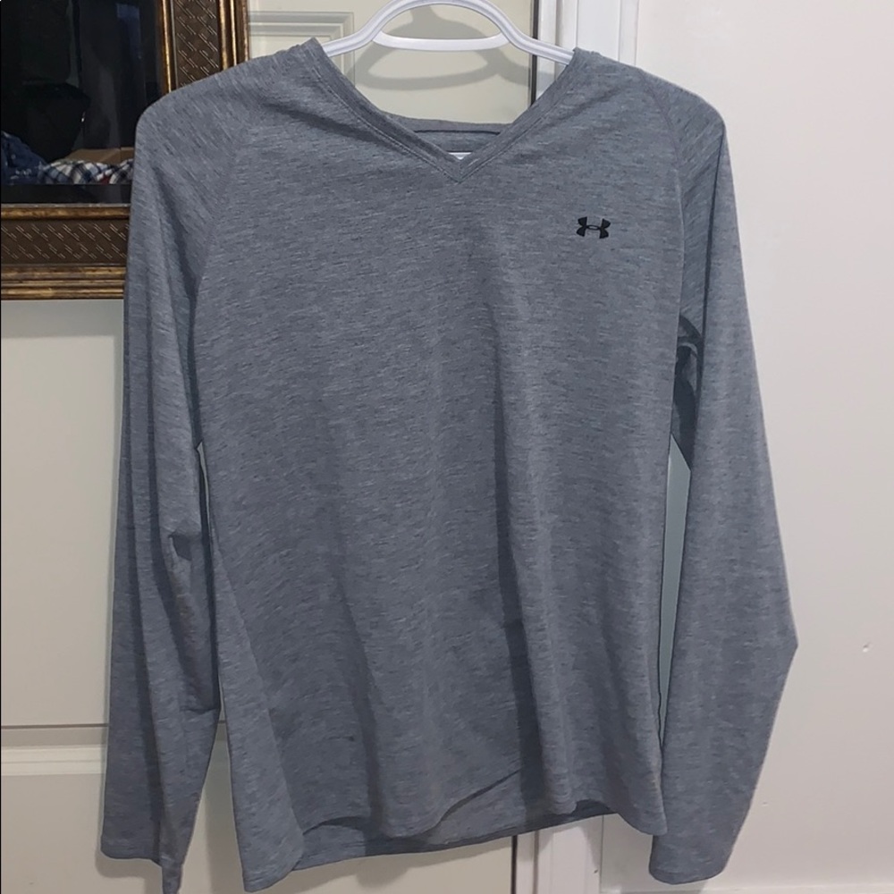 V-neck long sleeve